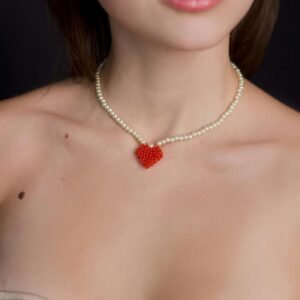 heart-pendant-teething-necklace