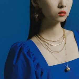 layering-long-necklace