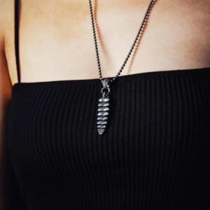 leaf-pendant-necklace