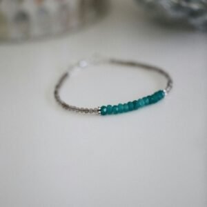 mini-bead-dainty-bracelet