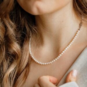 minimalist-natural-necklace